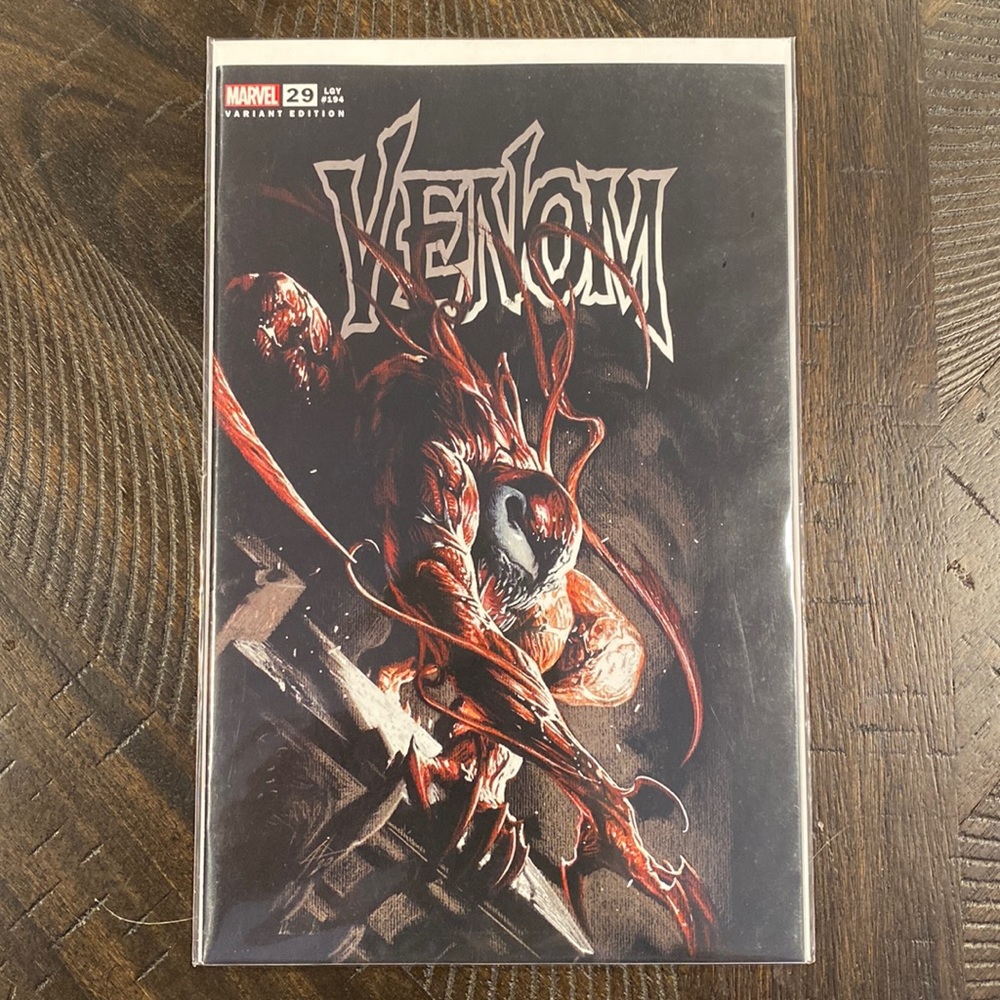 Venom 29 - Gabriele Dell'Otto trade dress